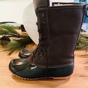 Sporto Dark Brown Winter Boots with Shearling Size 9 like new.